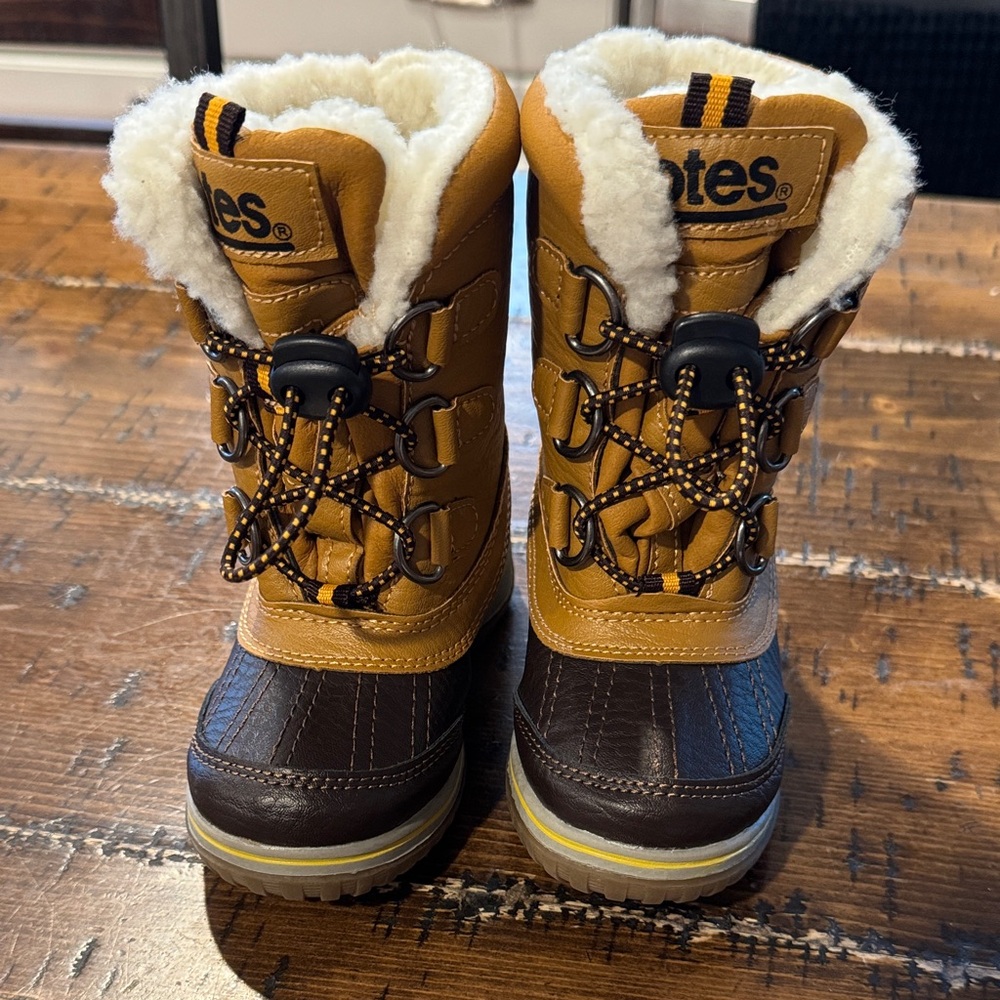 Totes Tan and Brown Snow Boots